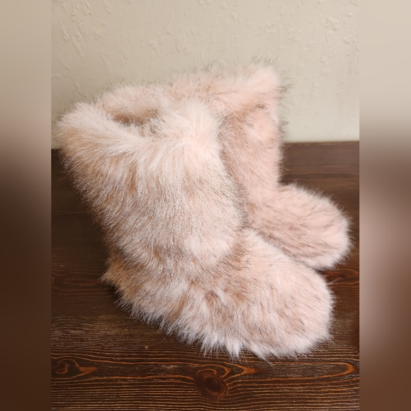 Winter Warm Fashion Casual Furry Boots With Thermal Lining Size 9 - Picture 8 of 9